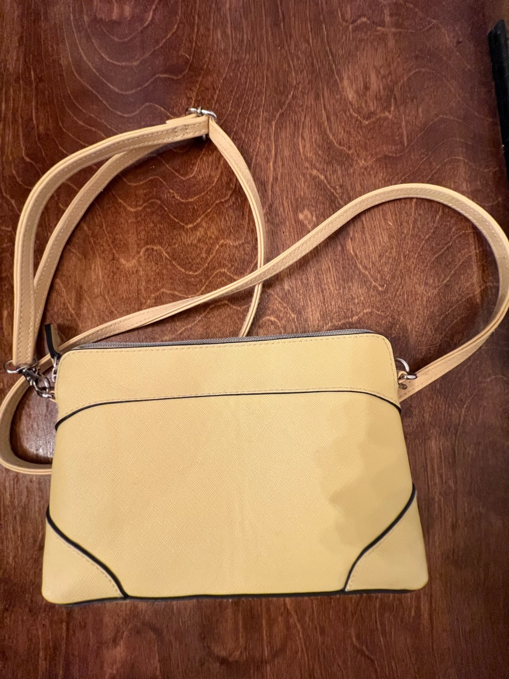 Safe Keeper Butter Yellow Cross-hatched Crossbody Purse/Bag, AdjustingStrap, Zip